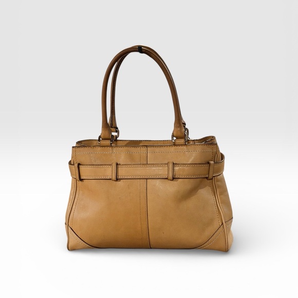 Authentic Vintage Coach (F08A70) Hamptons Satchel Camel/Tan Leather Handbag - Picture 2 of 15